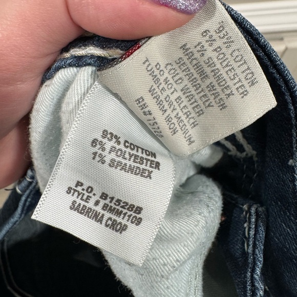 BKE Sabrina Stretch Cropped Jean - Picture 12 of 12